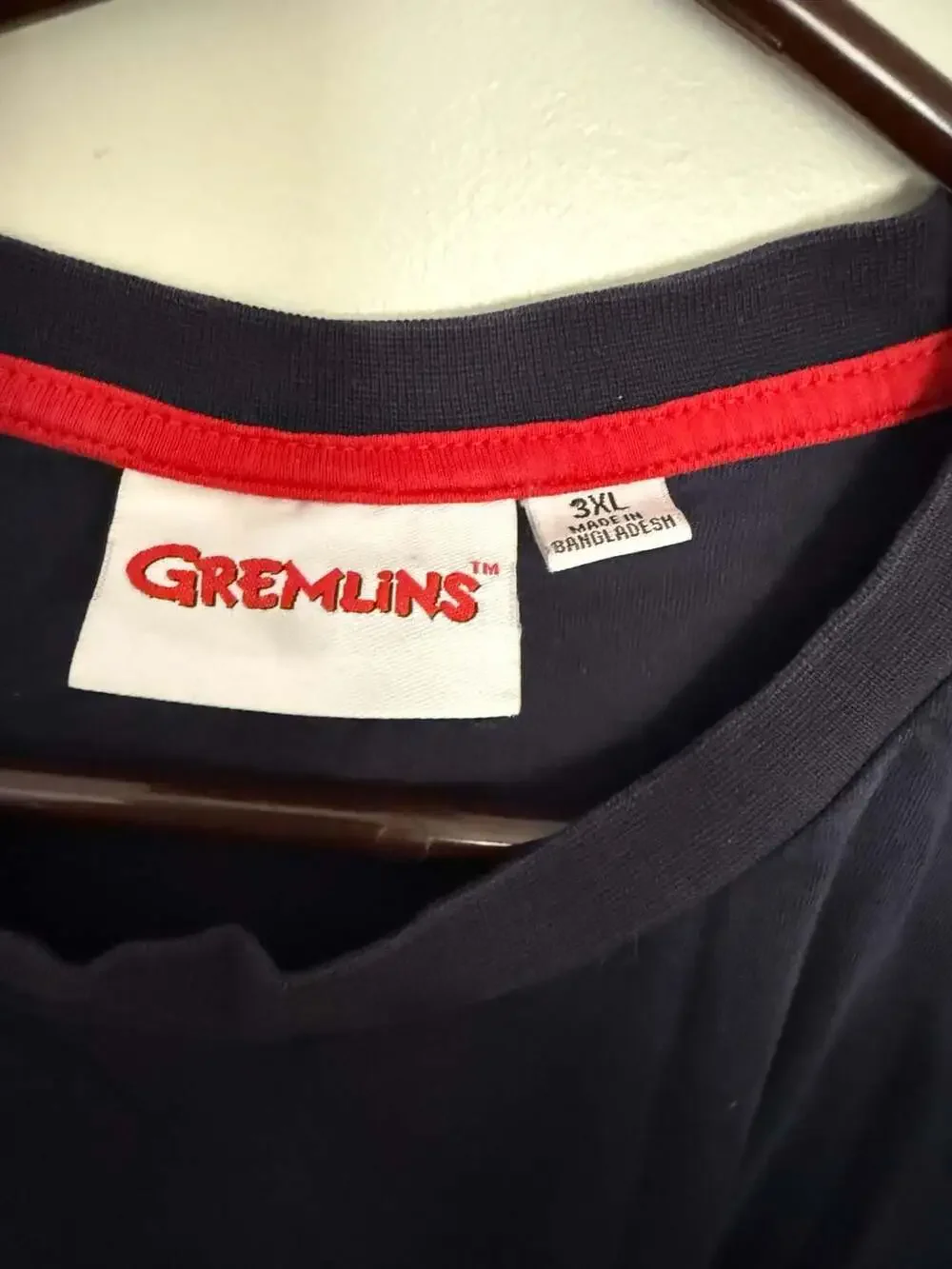 Gremlins Gizmo Santa Hat and Stripe Graphic T-Shirt